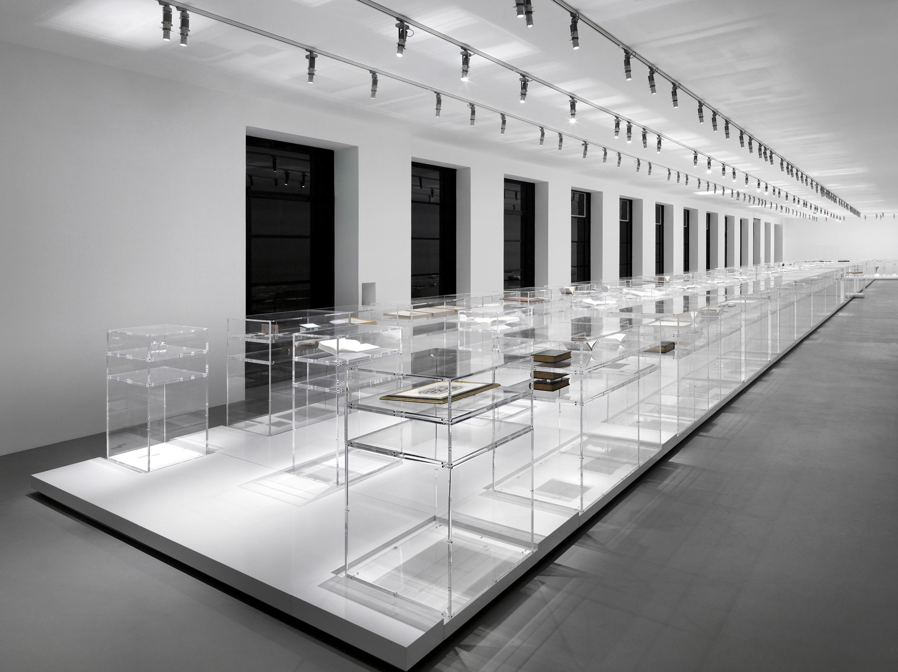 Chanel N°5 Culture  Jonathan Leijonhufvud Architectural Photography